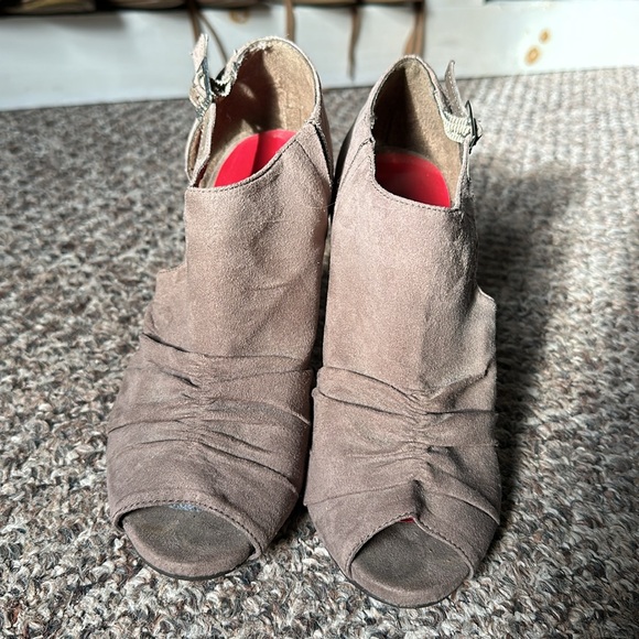Ann Marino High Heel Booties - Open Toe. Size 7.5 - lightly used. Taupe suede. - Picture 2 of 4
